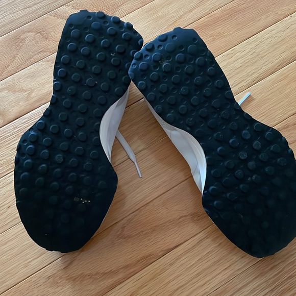 New Balance 327 - Picture 4 of 4